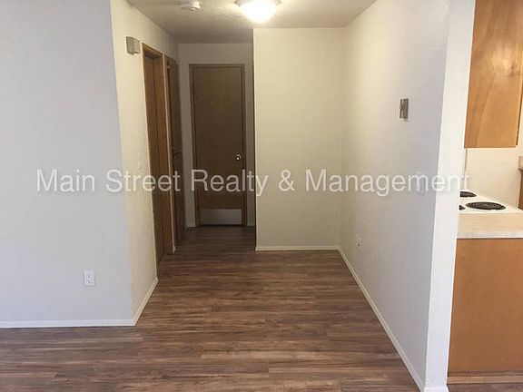 5th image of 19206 5th Ave E #B