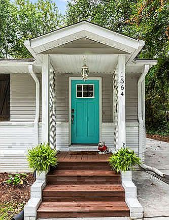4th image of 1364 Forest Dr SE