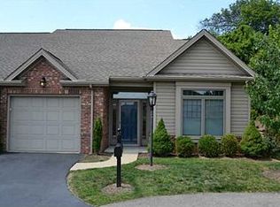 304 Mackenzie Ln, Pittsburgh, PA 15229