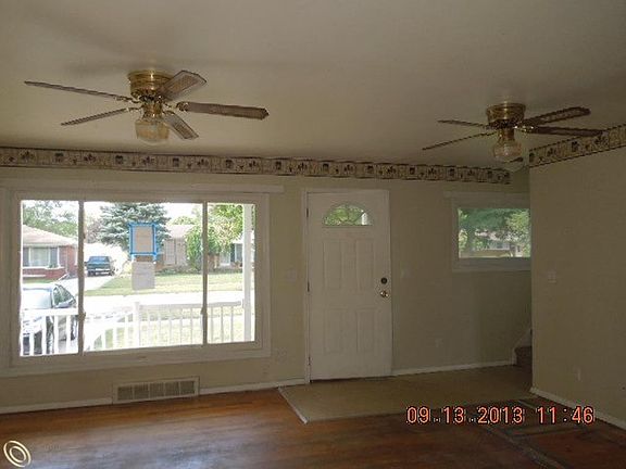 2nd image of 29631 Aspen Dr