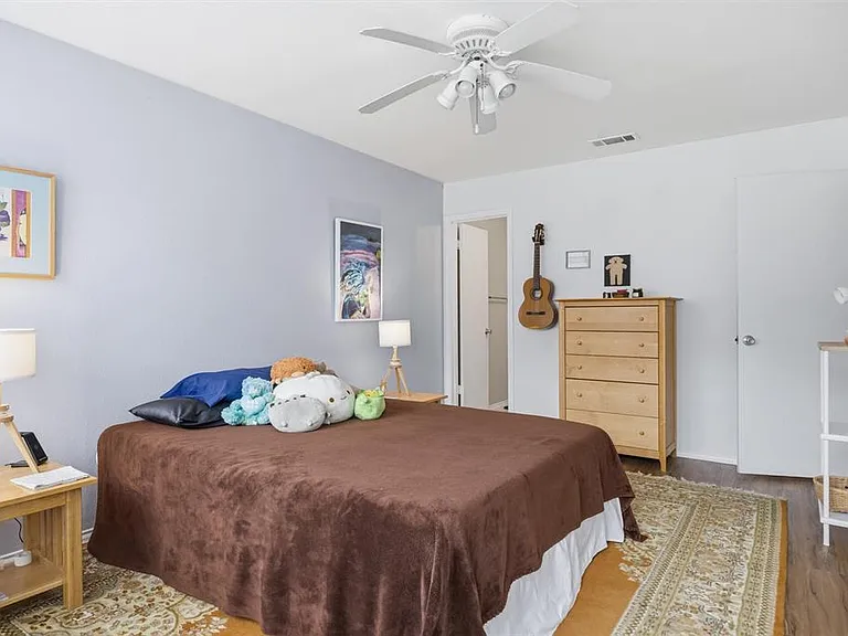 2215 Post Rd #1018 — Photo 4