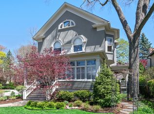 1145 Asbury Ave, Evanston, IL 60202