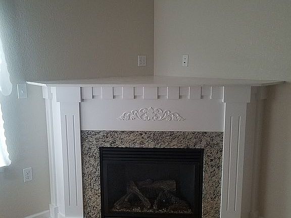 Gas fireplace
