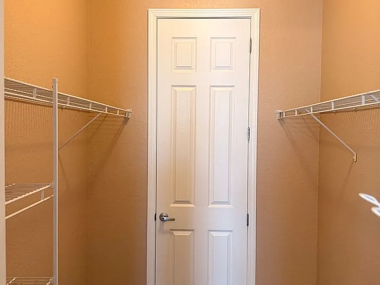 719 Terrace Ridge Cir — Photo 16