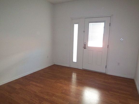 2nd image of 3376 Bridgeway Lakes Dr