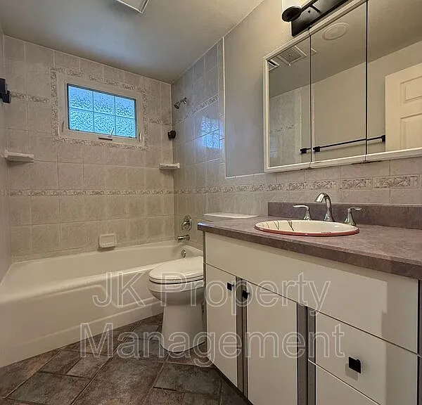 921 Avenue B NW — Photo 26
