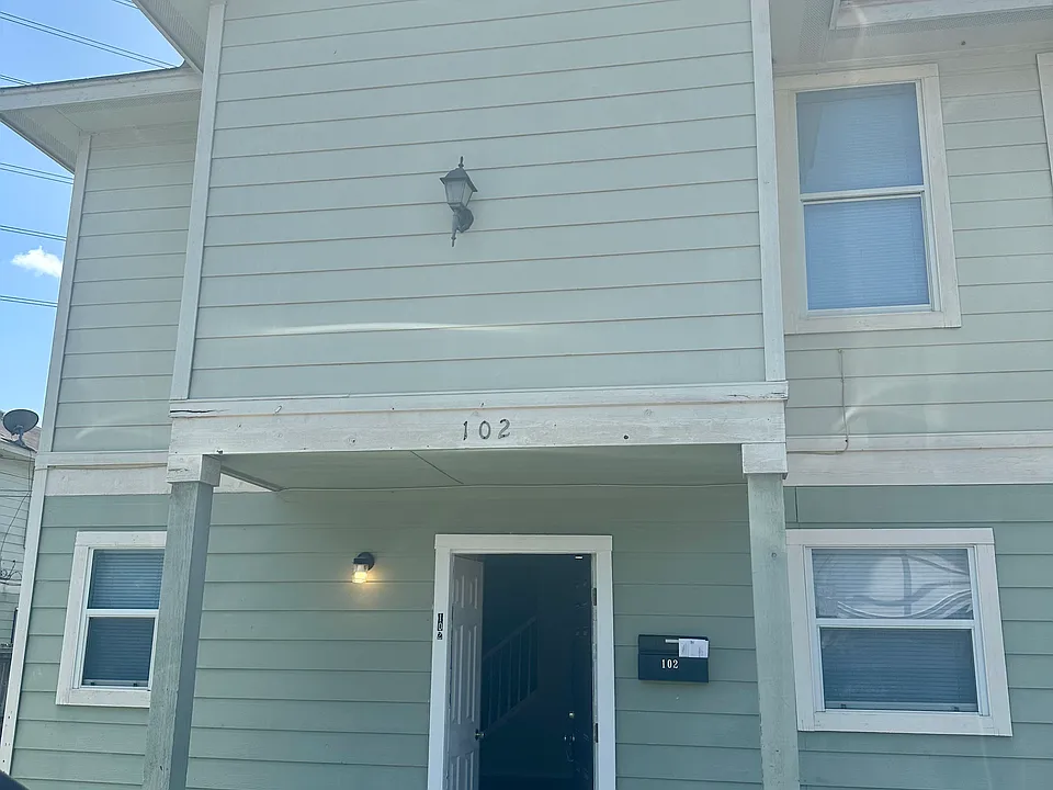 768 Avondale Ave #102