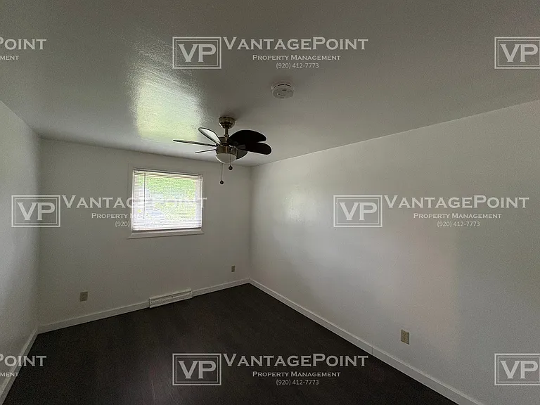 1523 Ridgeway Dr — Photo 9
