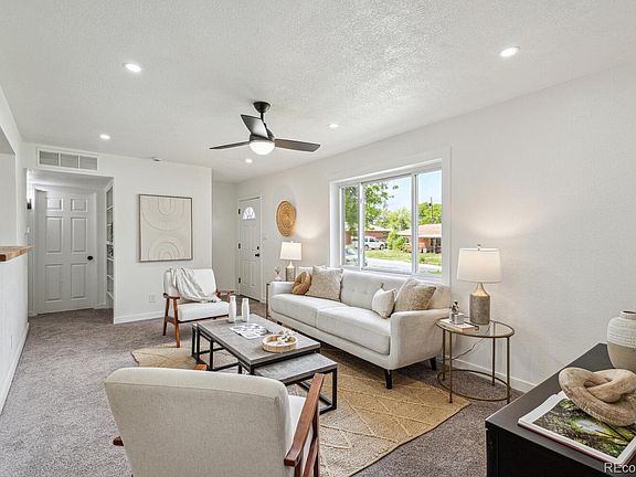 5th image of 1330 Oak Place