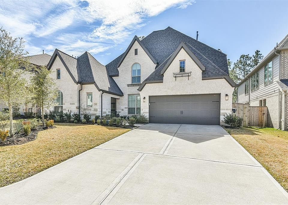 1st image of 113 Bronze Bow Dr