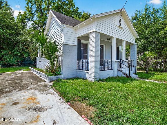 4th image of 1810 W 24TH Street