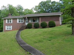 8 Woody Way, Seneca, SC 29672