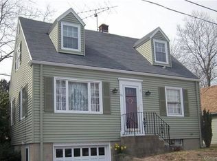 39 Pratte Ave, Taftville, CT 06380