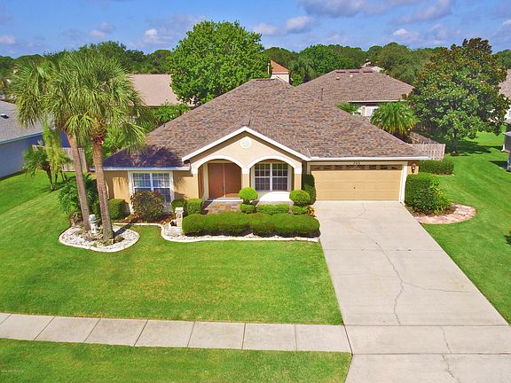3rd image of 395 Brookcrest Cir
