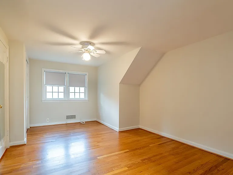 6400 Ruffin Rd — Photo 23