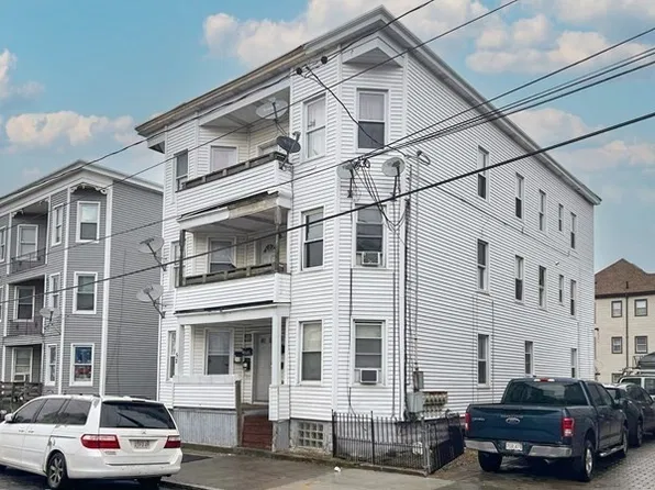 52 Ashley St, New Bedford, MA 02744