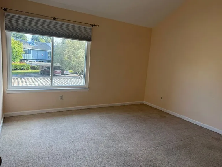 658 Racquet Club Cir — Photo 23