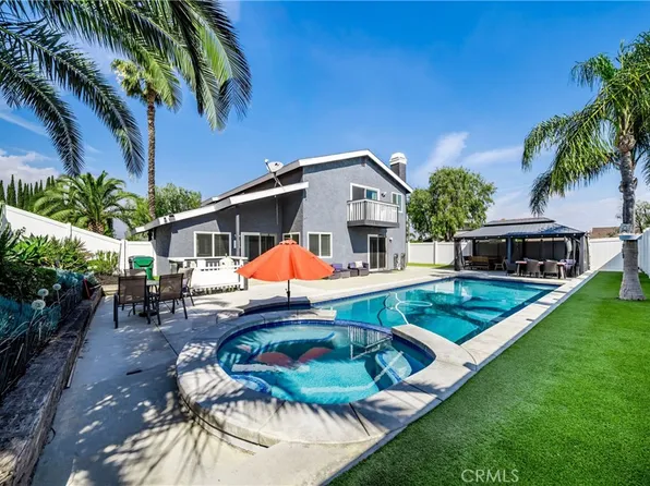2101 Skylark Cir, Corona, CA 92882