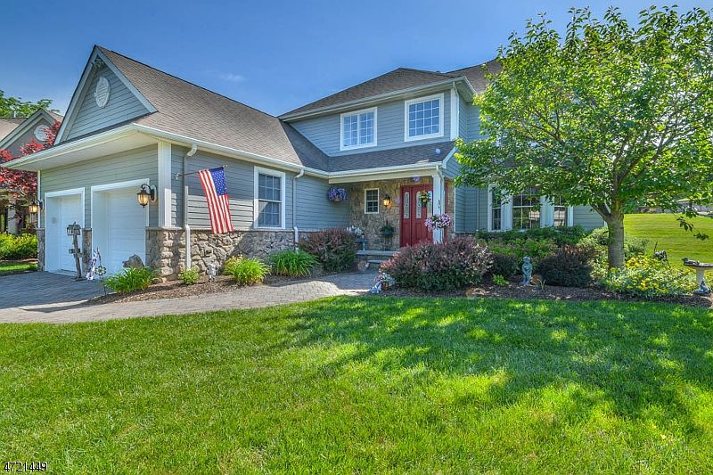 1st image of 21 Wentworth Ct