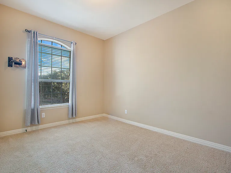 1838 Crowbridge Dr — Photo 37