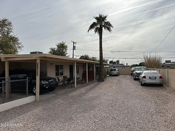 3rd image of 1127 E WEBER Drive