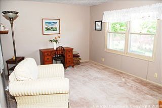 4th image of 401 Westcott Dr