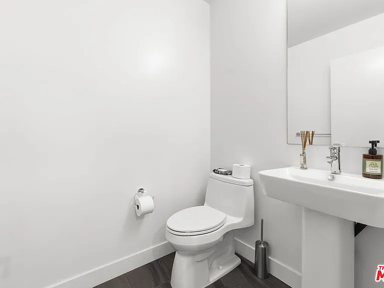6021 W Beachwood Ln — Photo 20