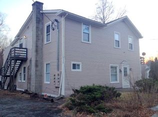 711 Main St APT 3, Amherst, MA 01002