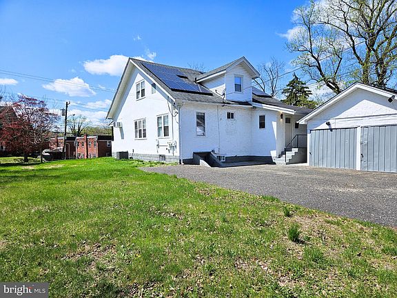 2nd image of 535 Ashland Ave