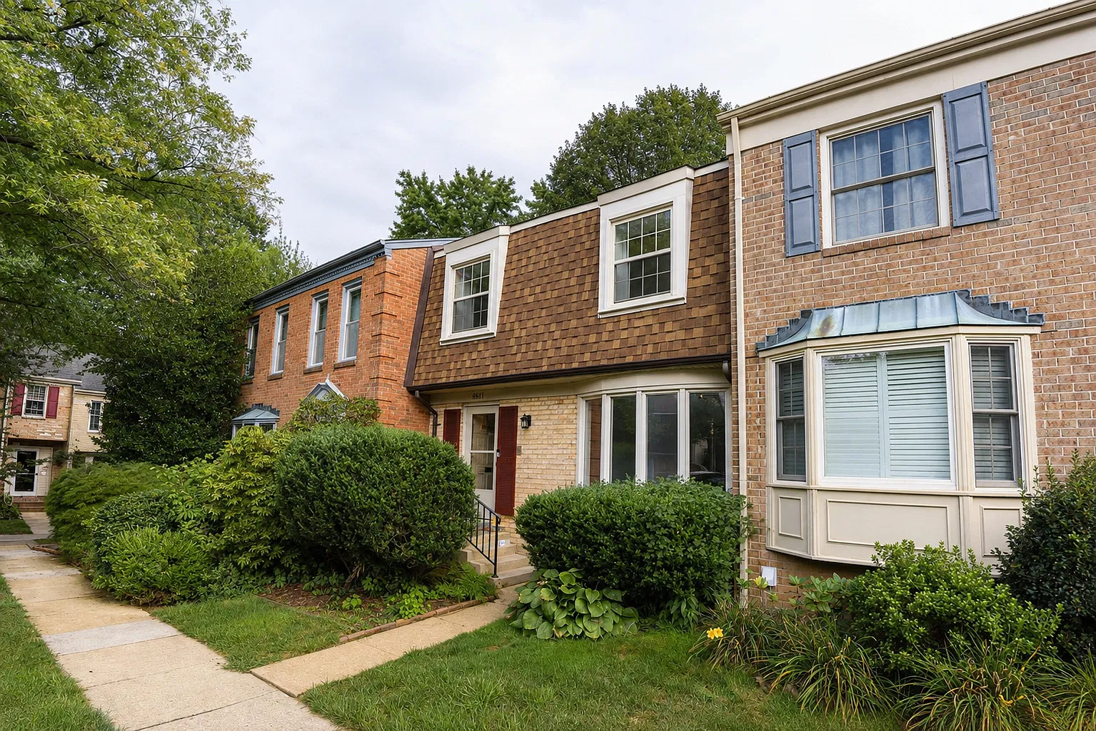 3 bed, 2486 sqft, $3,900 — Photo 1