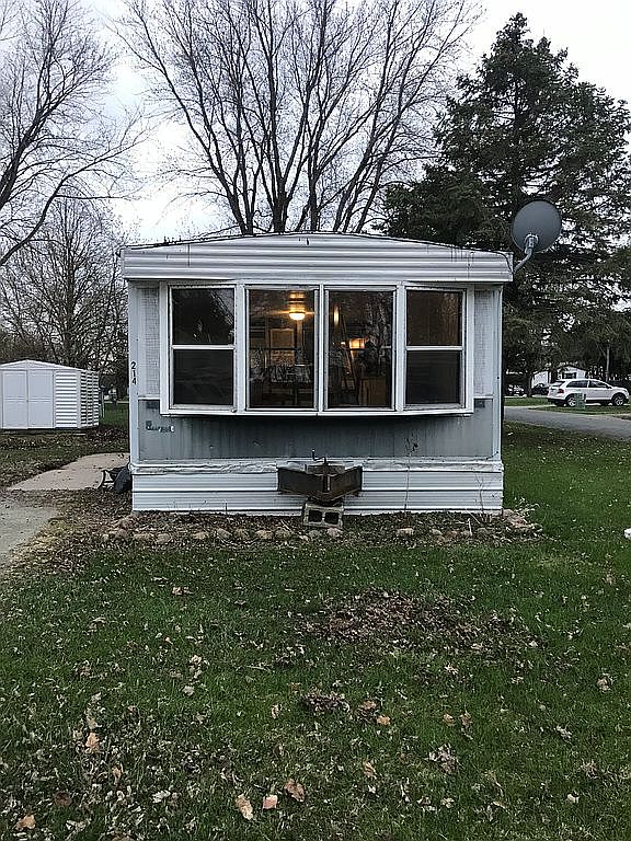 219 E St N 214, Claremont, MN 55924 Zillow