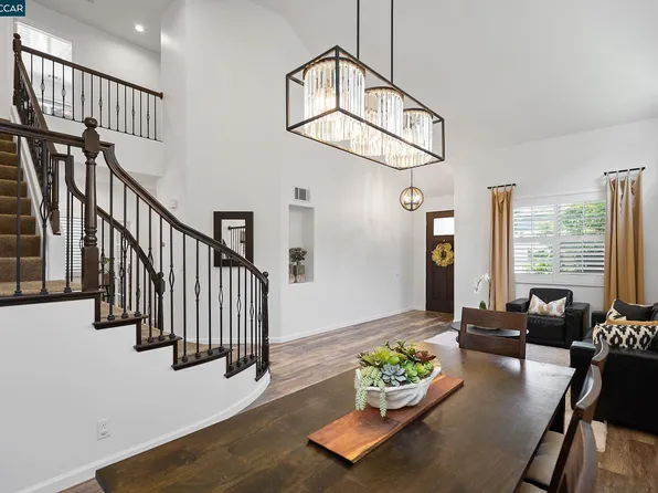 205 Golf Links St, Pleasant Hill, CA 94523