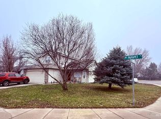 6585 W Parapet Dr, Boise, ID 83714