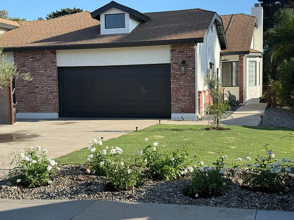 2503 Levante St