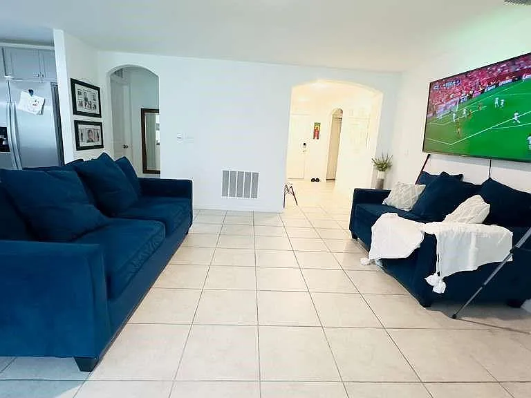 3473 Yarian Dr — Photo 12