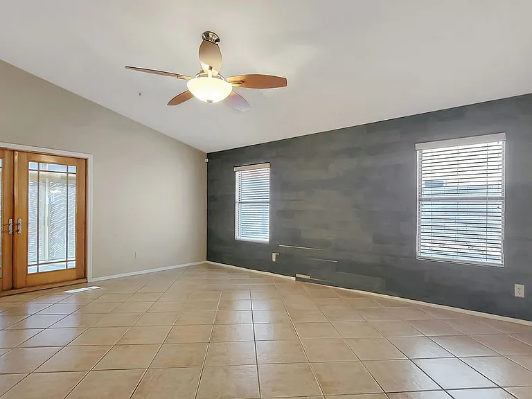 8817 E Dahlia Dr — Photo 10