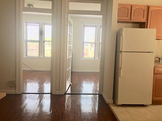 1st image of 3260 34th St APT 3F