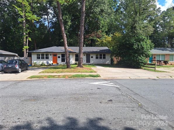 1751 Herrin Ave