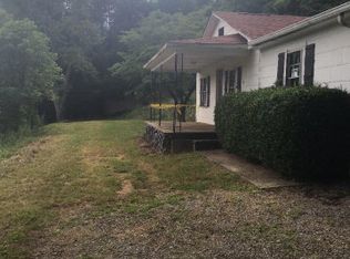 3856 Collettsville Rd, Lenoir, NC 28645