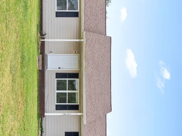 1952 Timberline Cir, Oak Grove, KY 42262