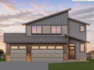 2355 E Otter Loop, La Center, WA 98629