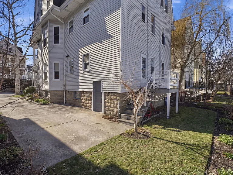 19 Irma Ave #3 — Photo 21