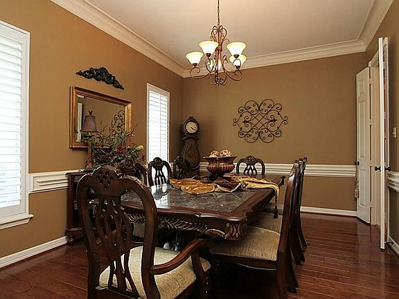 3rd image of 13834 Campwood Ln