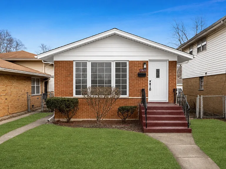 11623 S Aberdeen St — Photo 1
