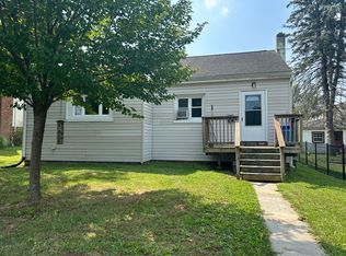 9 E Chestnut St, Hummelstown, PA 17036