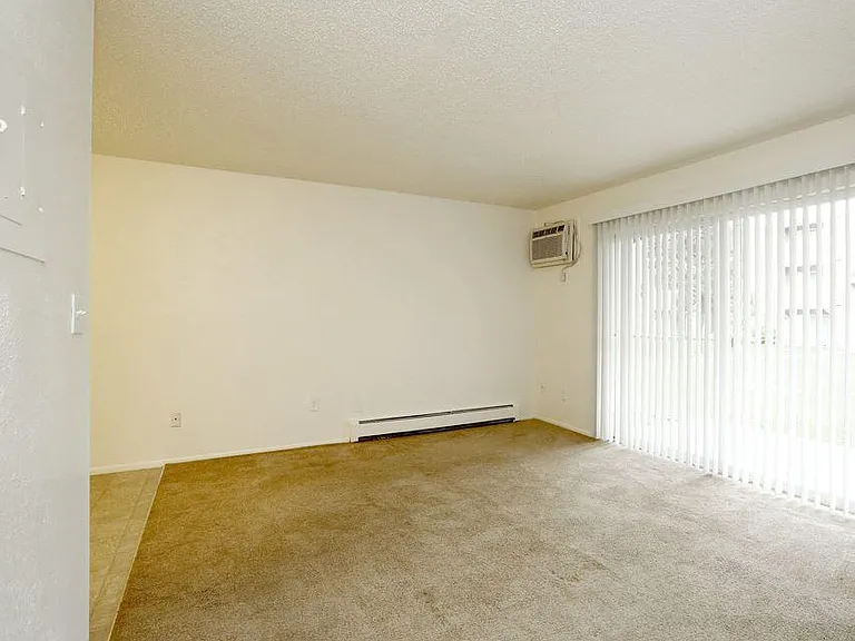 Flatirons Park Apartments — Photo 21