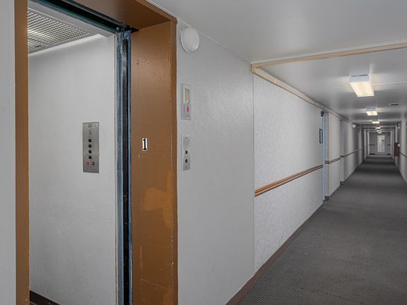 4th image of 9410 Babcock Blvd APT 36