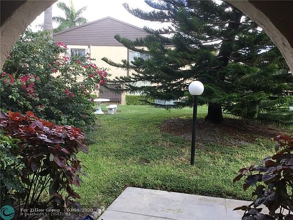 2nd image of 407 Pine Glen Ln
