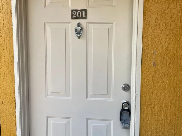 8843 Villa View Cir Unit 201, Orlando, FL 32821