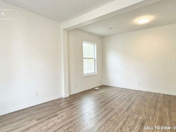 3rd image of 981 Hackett St #A